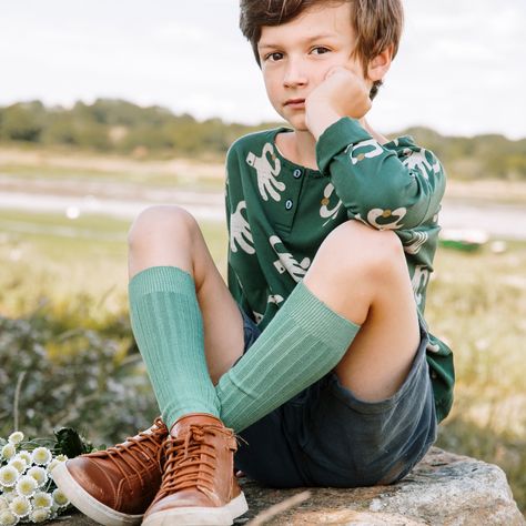 Chaussettes hautes garçon : confort et style